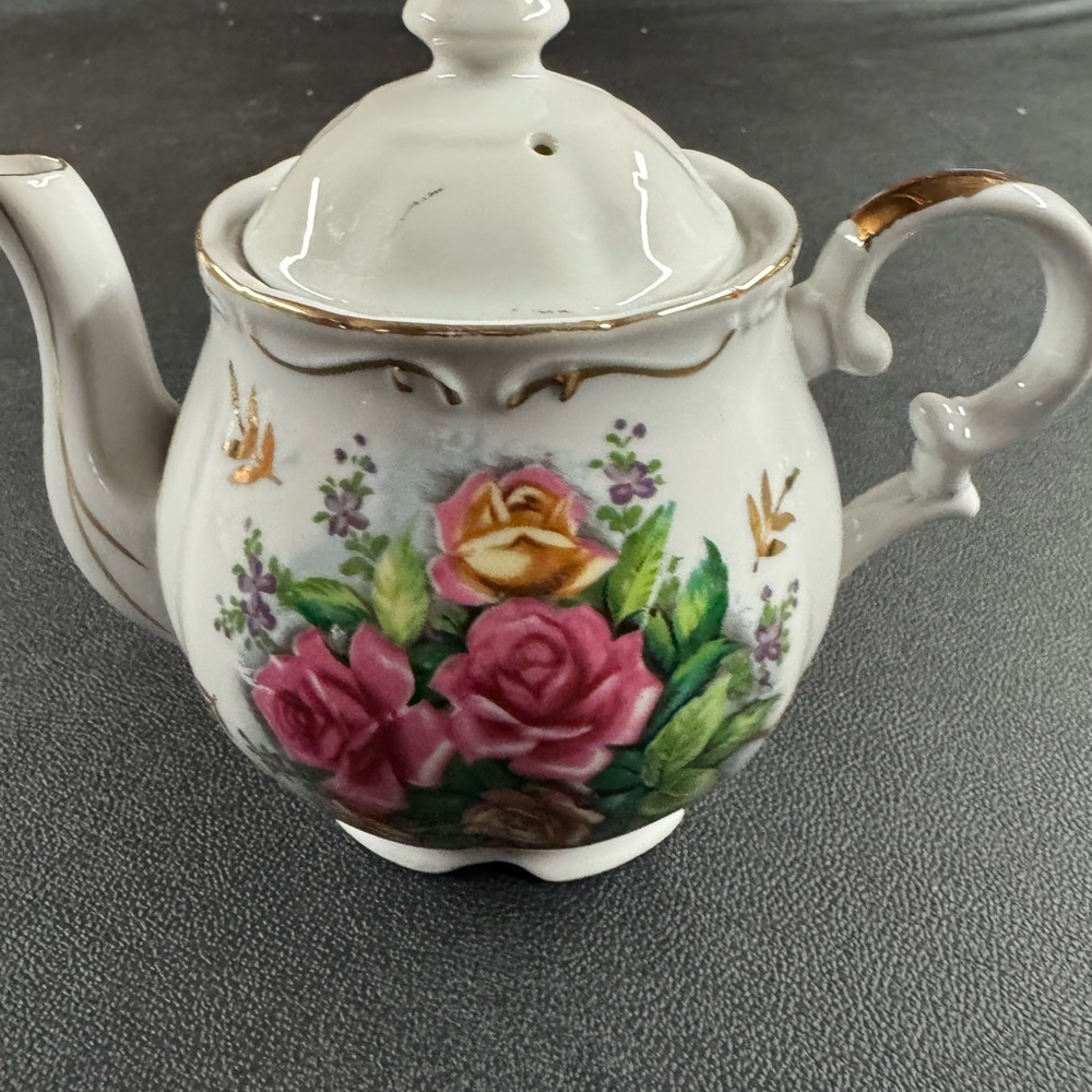 Lipper and Mann Musical Teapot